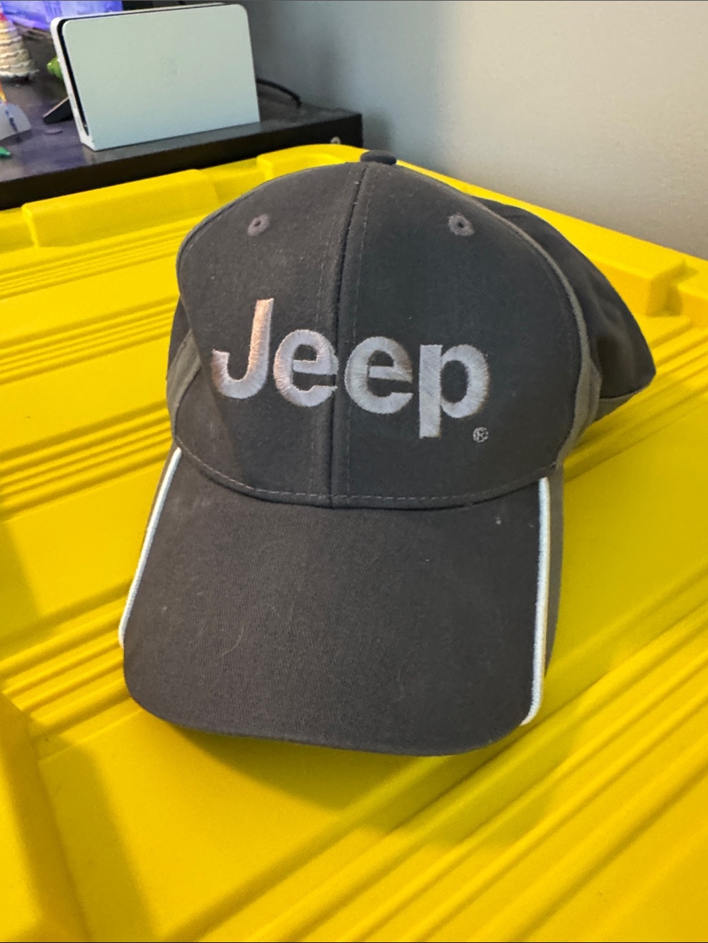Jeep Black and Gray Logo Baseball Cap